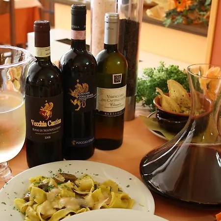 호텔 Ristorante Il Pino 3*