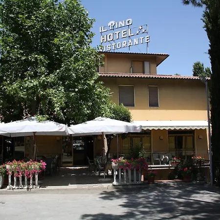 Ristorante Il Pino 丘西